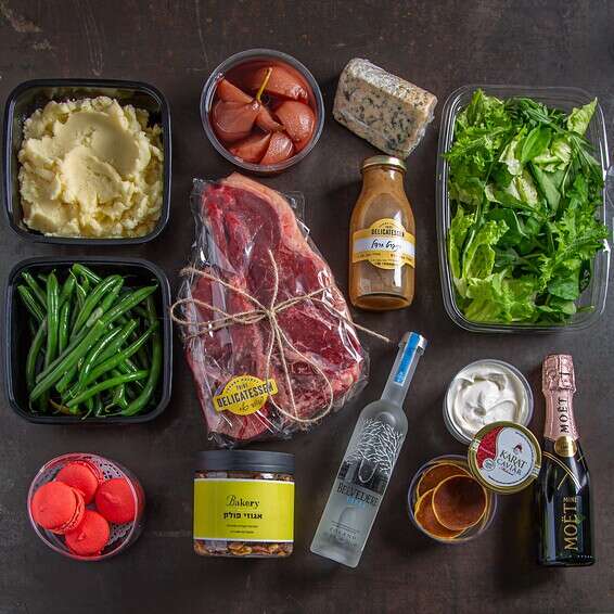 המארז של דליקטסן // צילום: עידית בן עוליאל